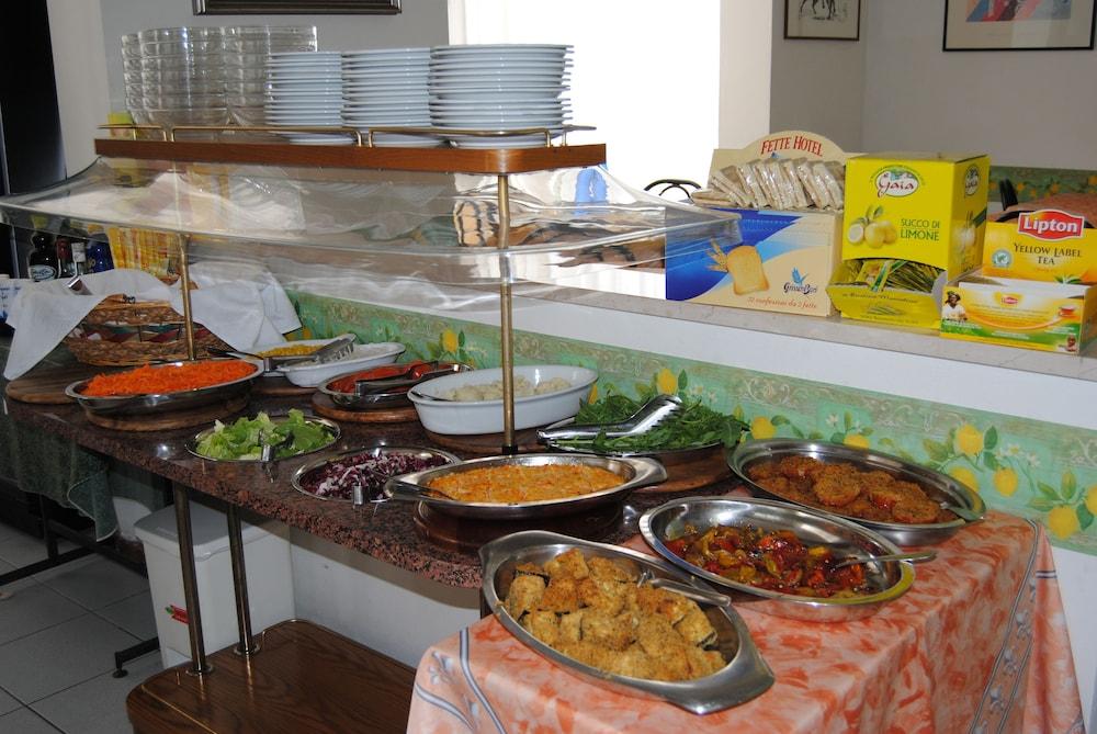 Hotel Trevi Cesenatico Dış mekan fotoğraf