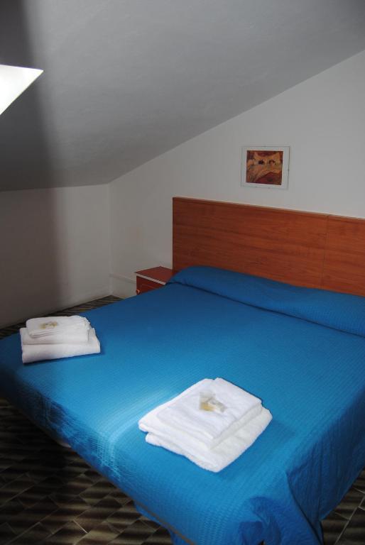 Hotel Trevi Cesenatico Oda fotoğraf